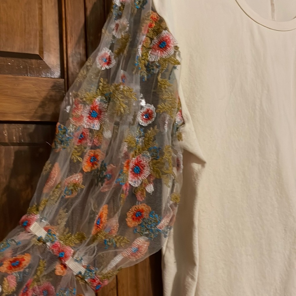 Umgee Sheer Floral Sleeve Top